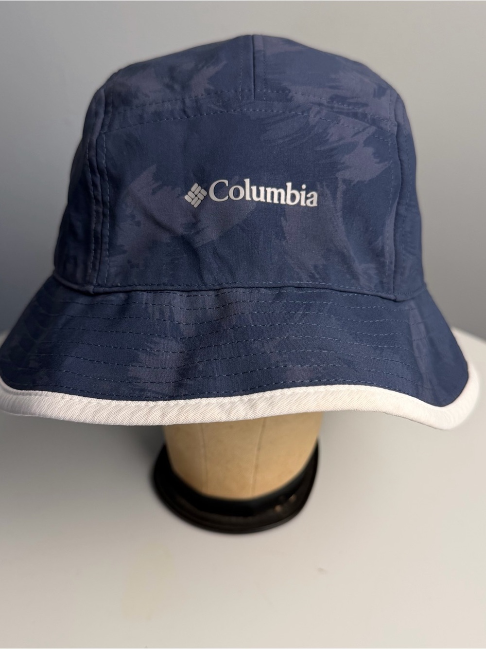 Columbia Blue Bucket Hat with White Brim Reversible L/XL